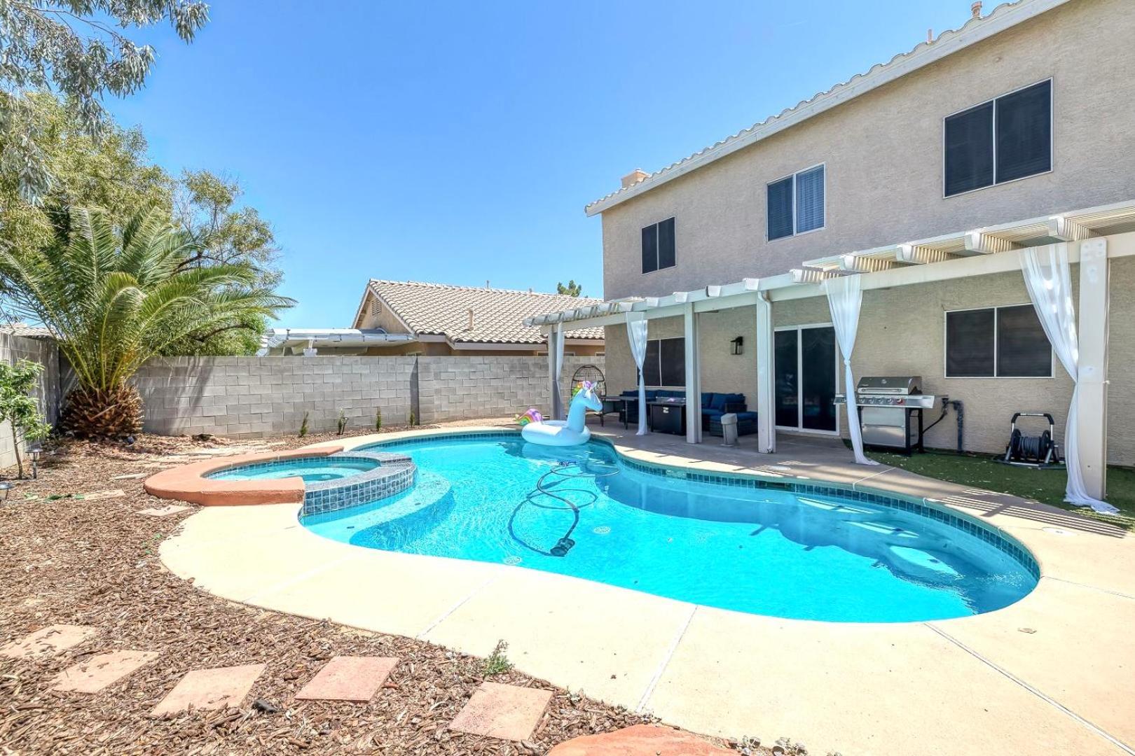 Modern Home In Las Vegas Near Strip With Pool And Jacuzzi Eksteriør bilde