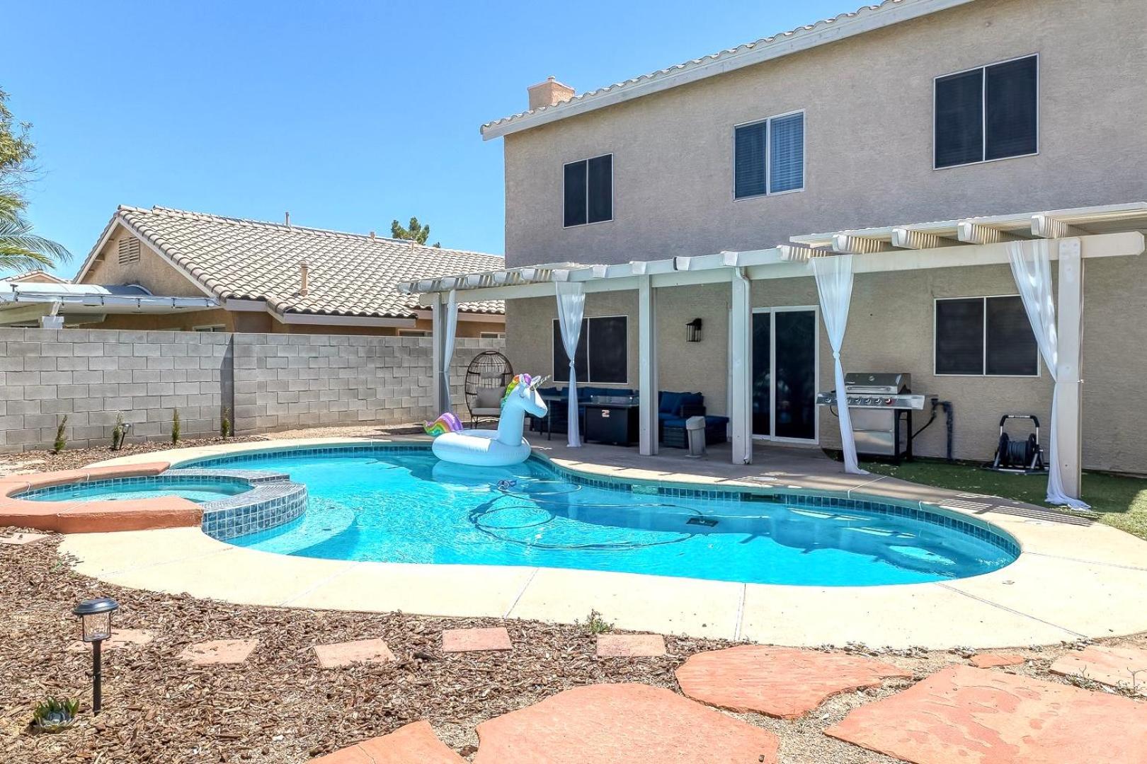 Modern Home In Las Vegas Near Strip With Pool And Jacuzzi Eksteriør bilde